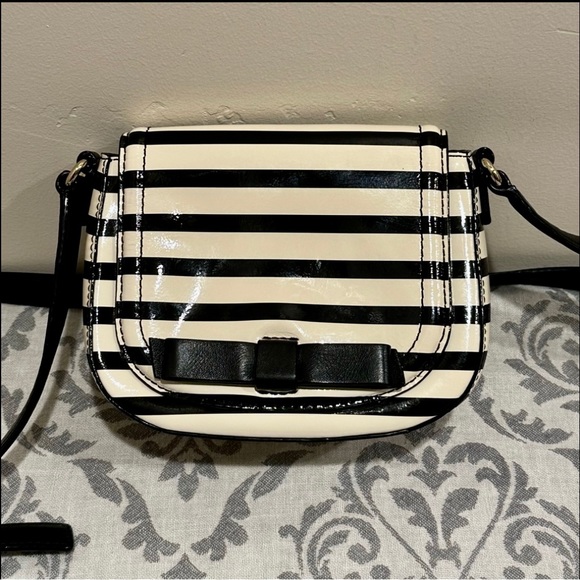 Kate Spade Small Purse - Picture 1 of 11